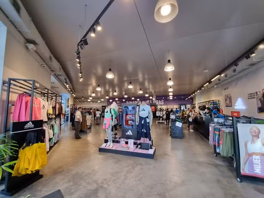 Adidas Outlet Lomas de Zamora