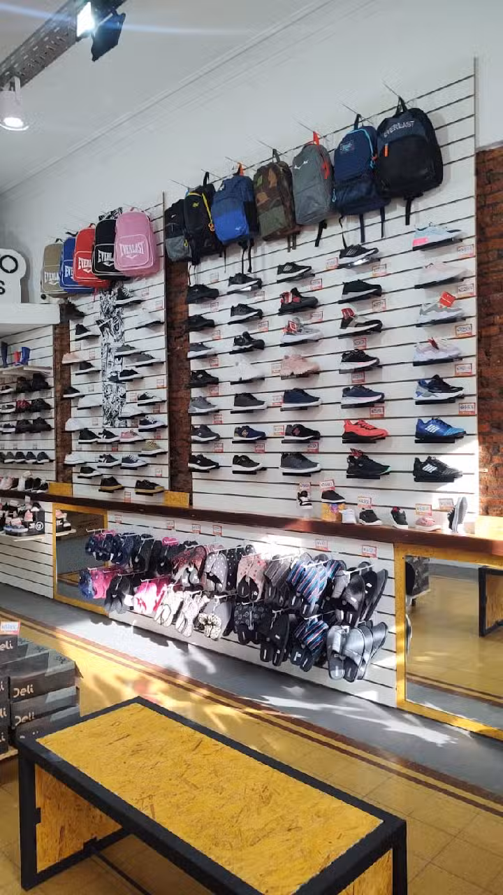 Al Costo Calzado &ndash; SAG