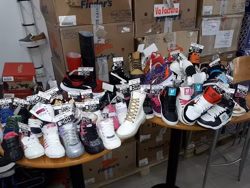 Calzados Cuenca &ndash; Distribuidora zapatillas Jaguar por mayor en Flores &ndash;