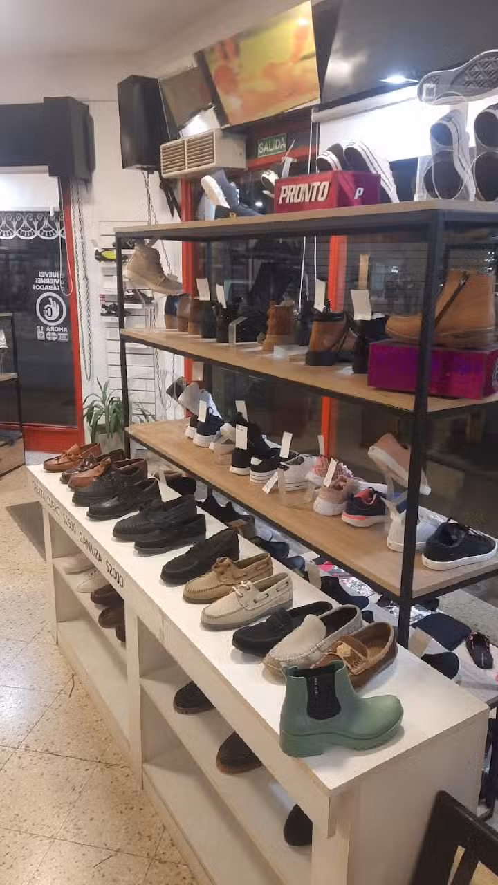 Carrasco Calzados & Textiles