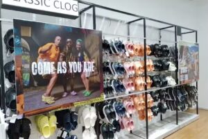 Crocs – Paseo San Juan