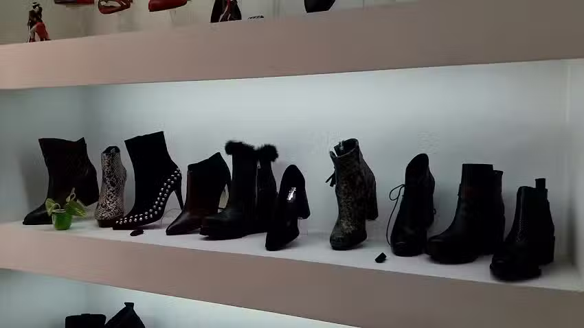 DELIA BRUSAIN CALZADO