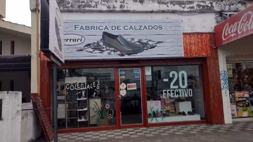 F&aacute;brica de calzados Ferrari