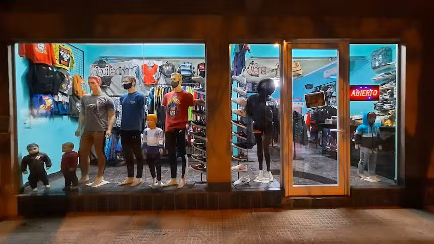 INDUMENTARIA TRICOLOR