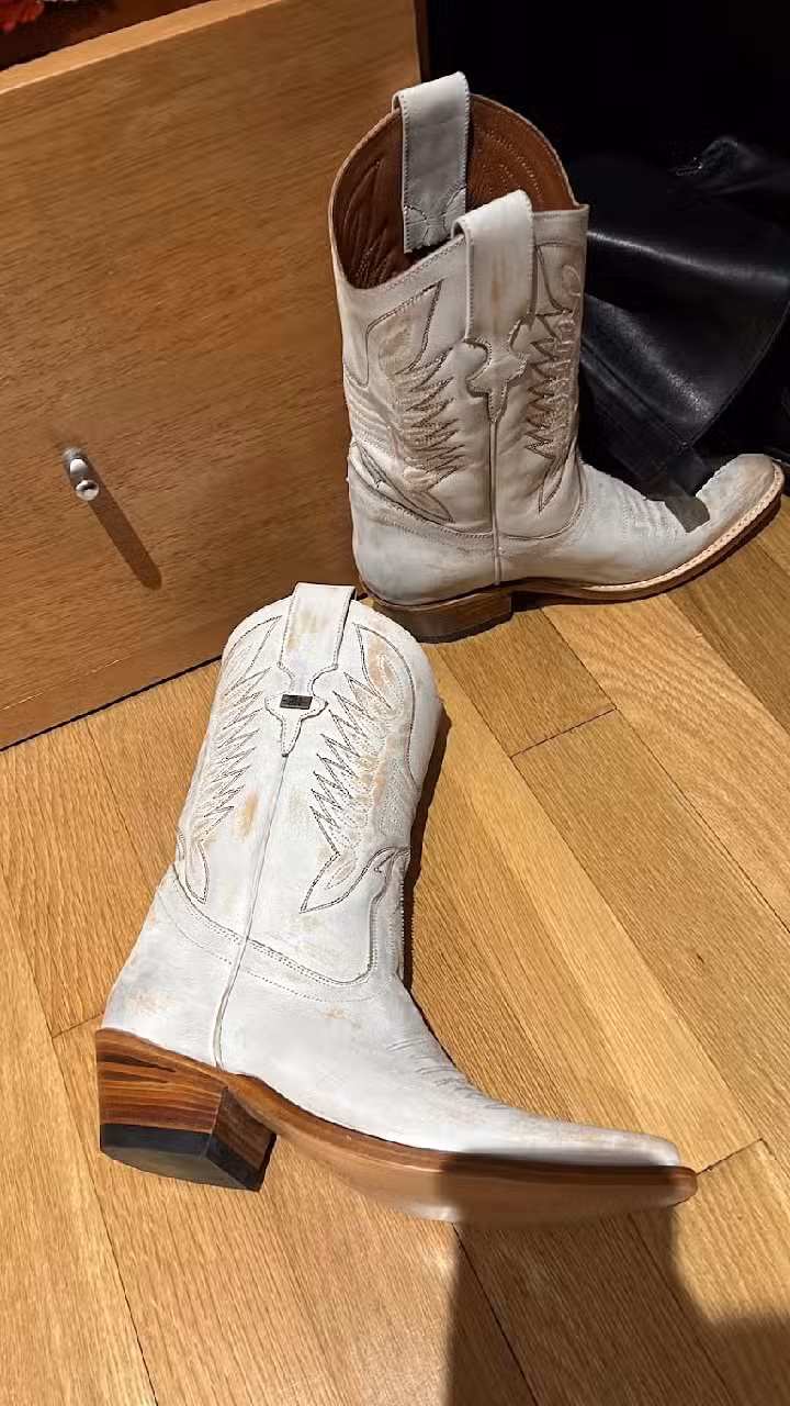 Jr Boots & Shoes