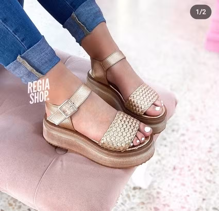 &rdquo; Mam&aacute; Y Yo &ldquo;.