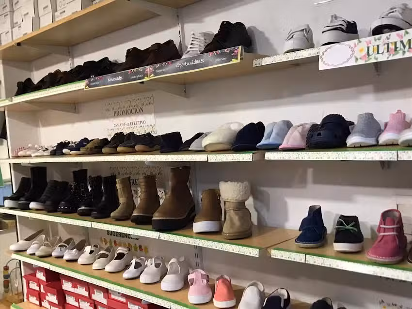 Minipasos Shoes & Clothes