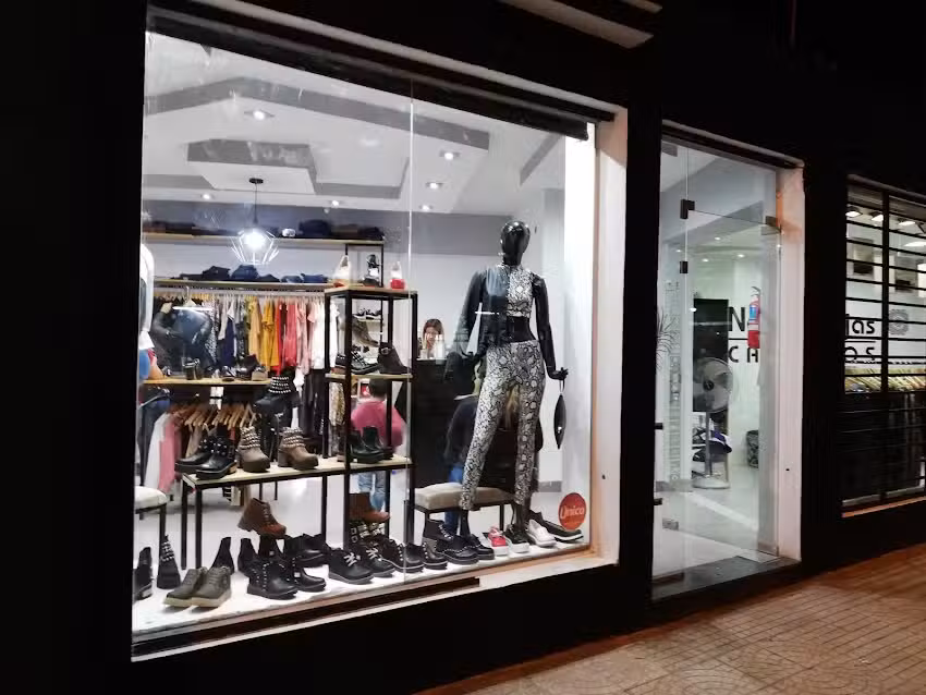 NADIA ROJAS- ModaFemenina