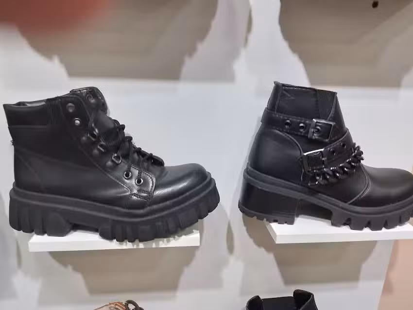 Pin&eacute;t Calzados