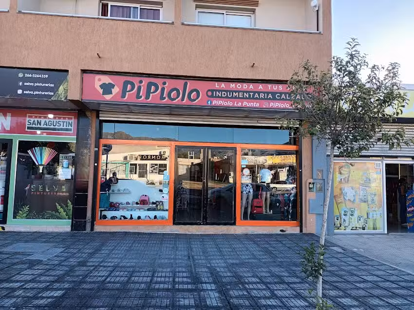 Pipiolo Calzado & Indumentaria.