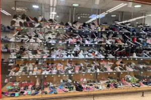 TIMON CALZADOS, suc AV COLON