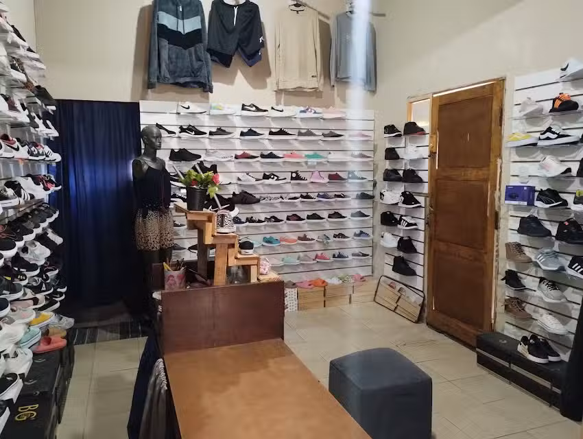 ZAPATERIA BAJO PRECIO