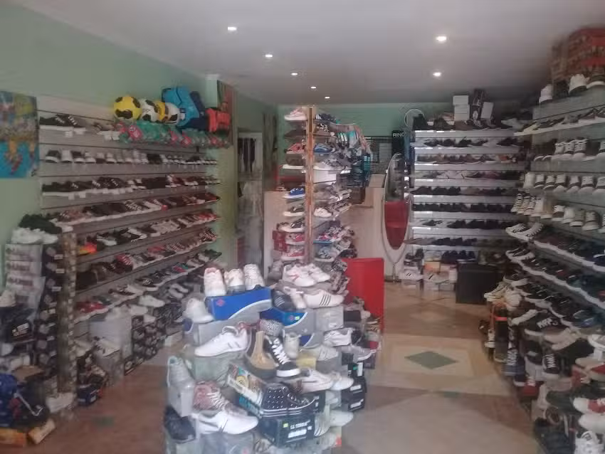 Zapater&iacute;a &ldquo;Feria Del Calzado&rdquo;