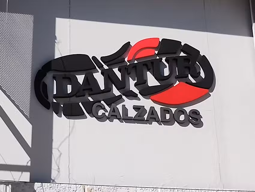 Zapatiller&iacute;a Dantur