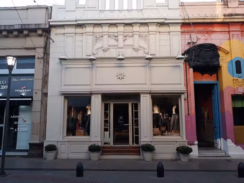 Zapatos y Carteras Pilar